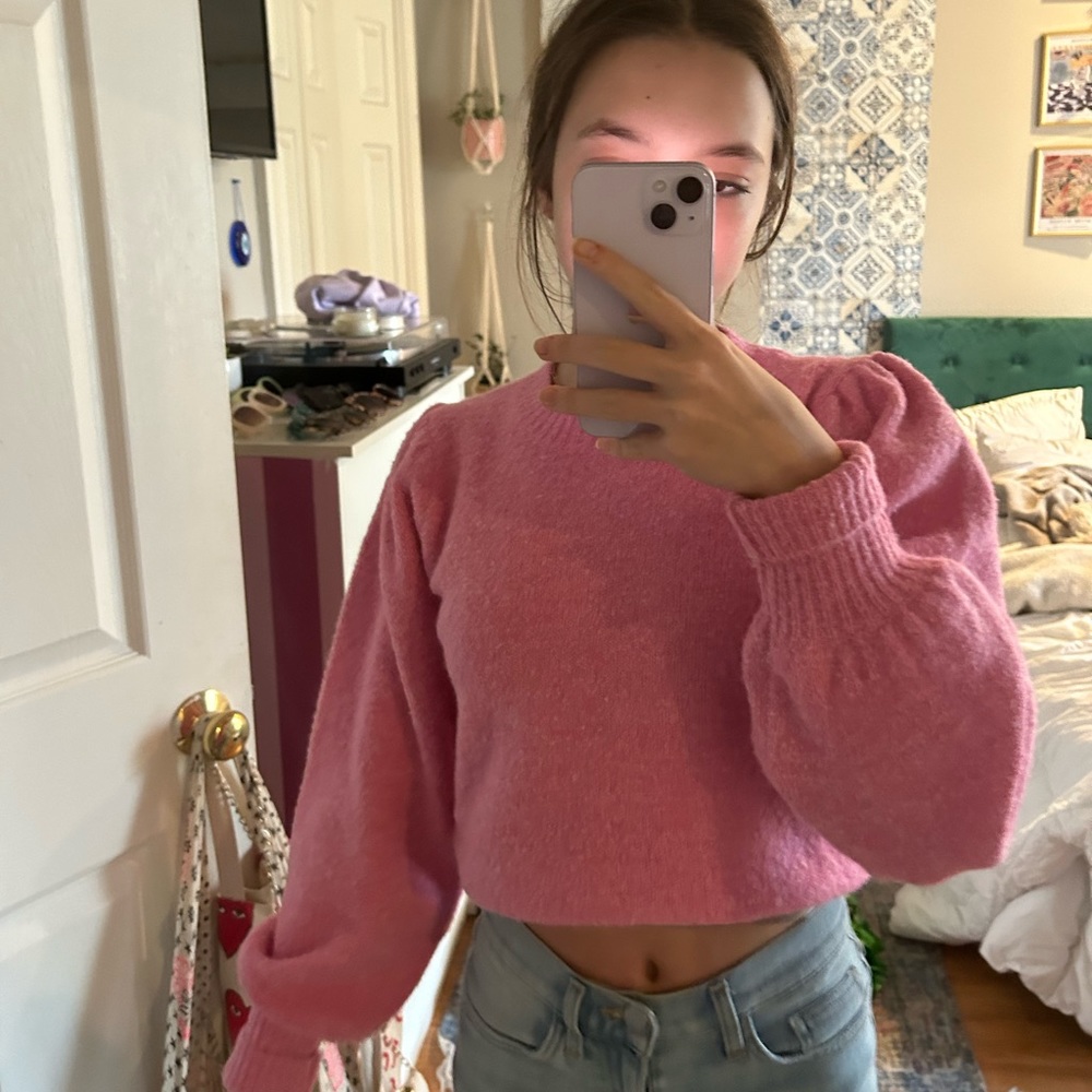 Dee Elly sweater balloon sleeves soft pink round fluffy neck sz Medium